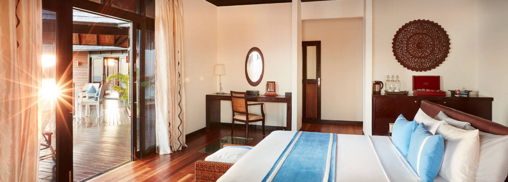 Aqua Retreat - Bedroom