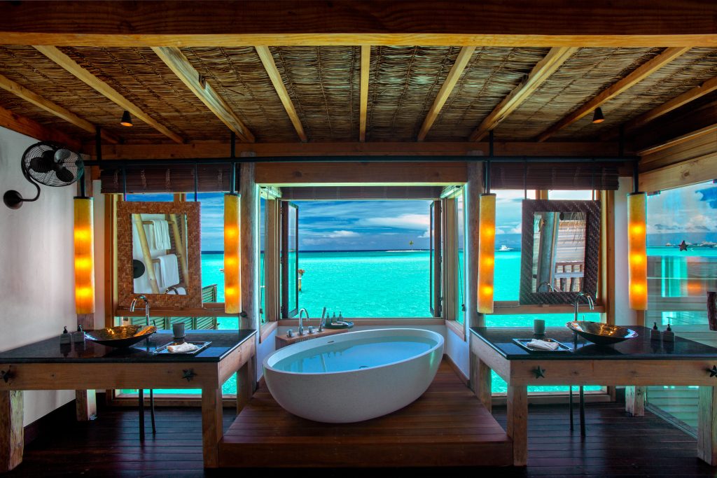 Gili Lagoon Villa Bathroom