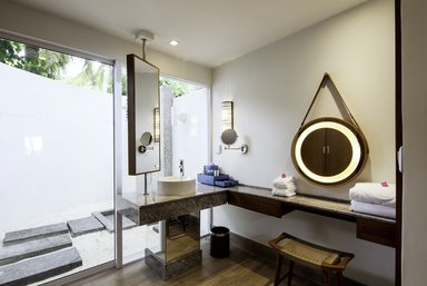 Duplex Beach Villa Bathroom