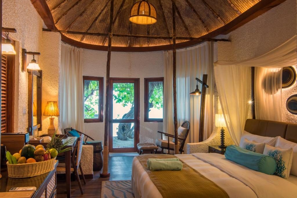 Deluxe Beach Bungalow Bedroom