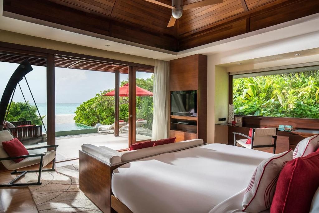 Beach Pool Villa Bedroom