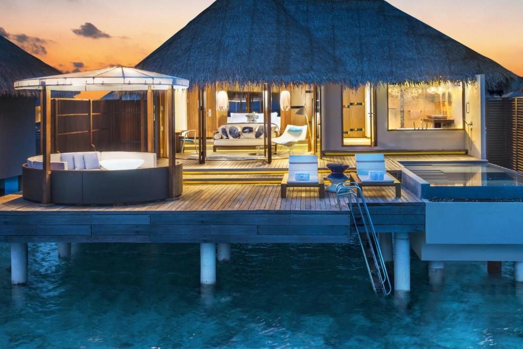 Fabulous Overwater Oasis 