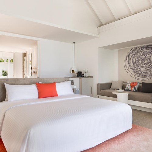 Romantic Beach Pool Villa - Bedroom