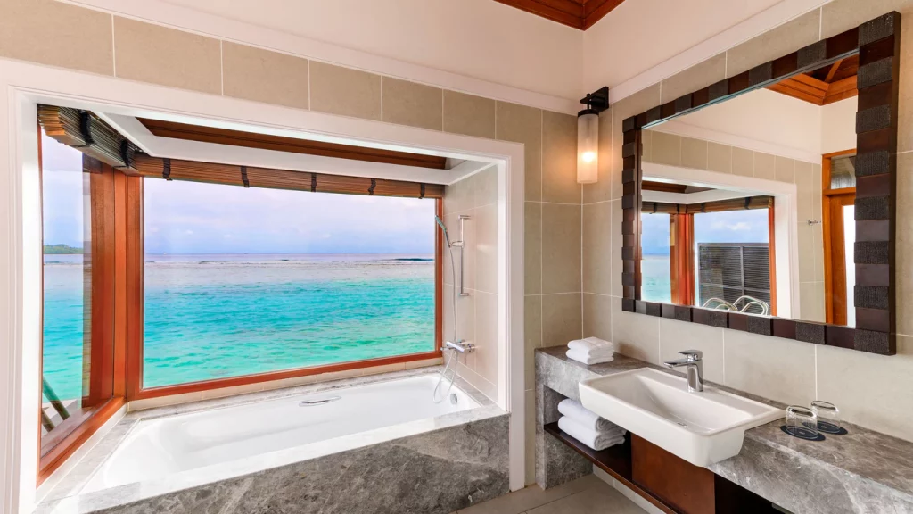 Water Bungalow with Pool - Bathroom