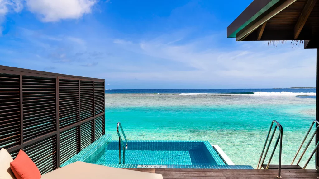 Water Bungalow with Pool - Pool