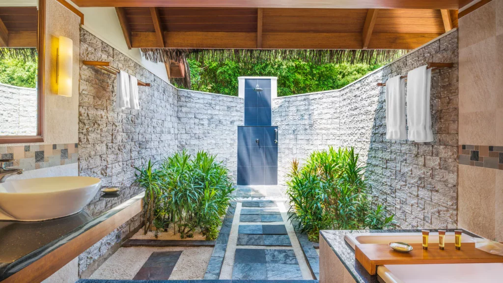 Island Cottage - Bathroom