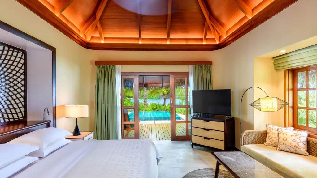 Cottage with Pool - Bedroom