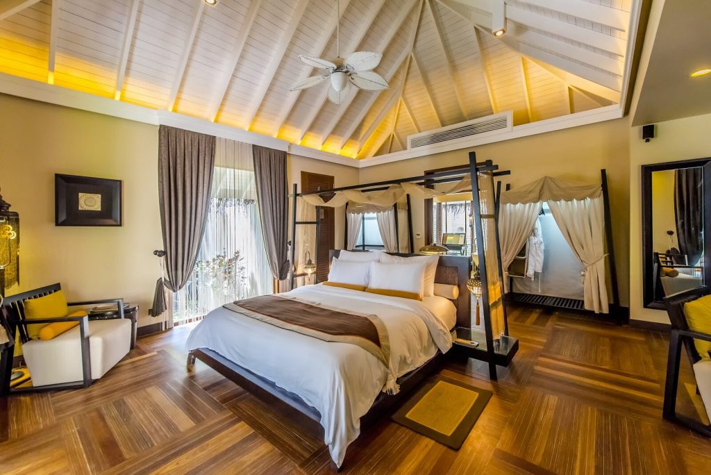 Family Beach Suite with Pool - Bedroom