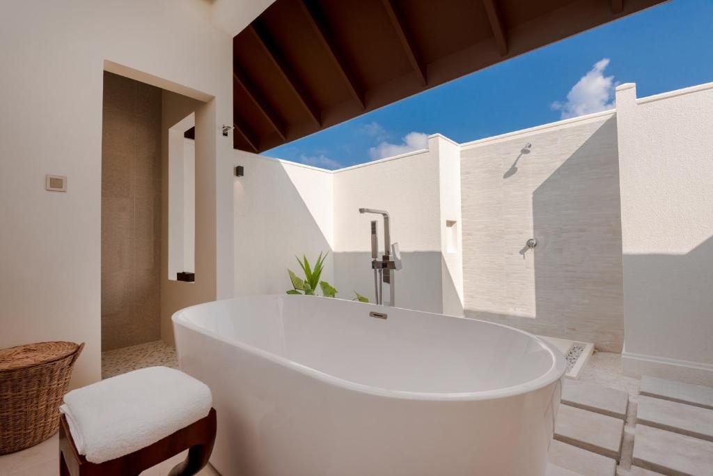 Family Beach Villa Outdoor Bathroom