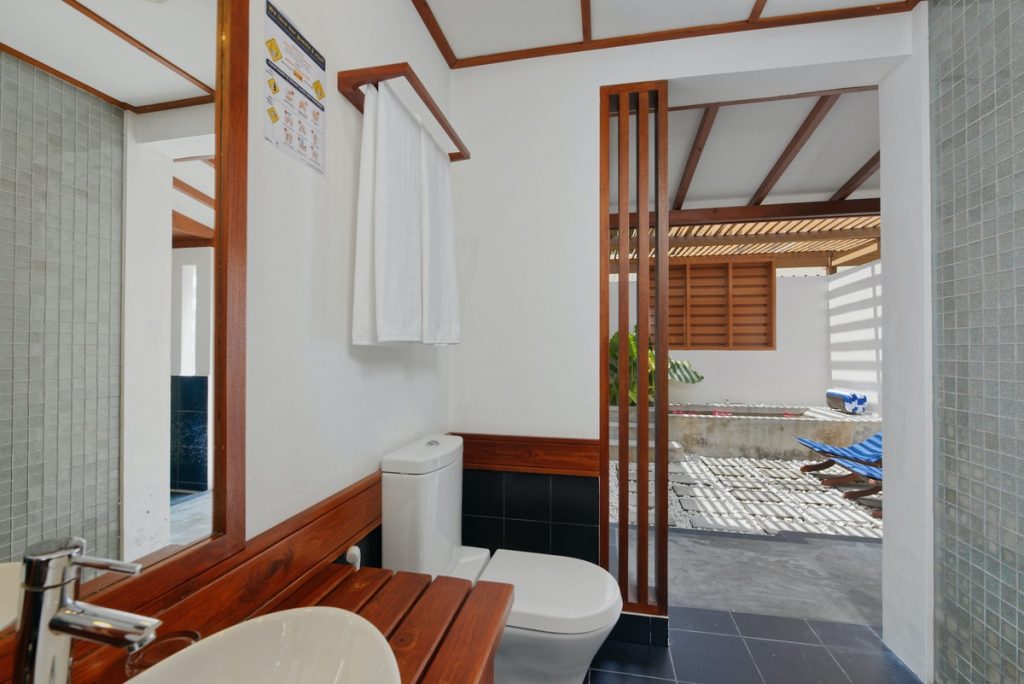 Sun Villa Bathroom