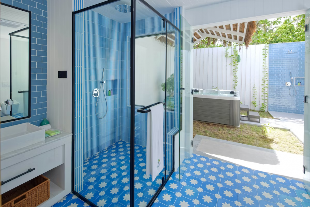 Deluxe Beach Pool Villa Bathroom