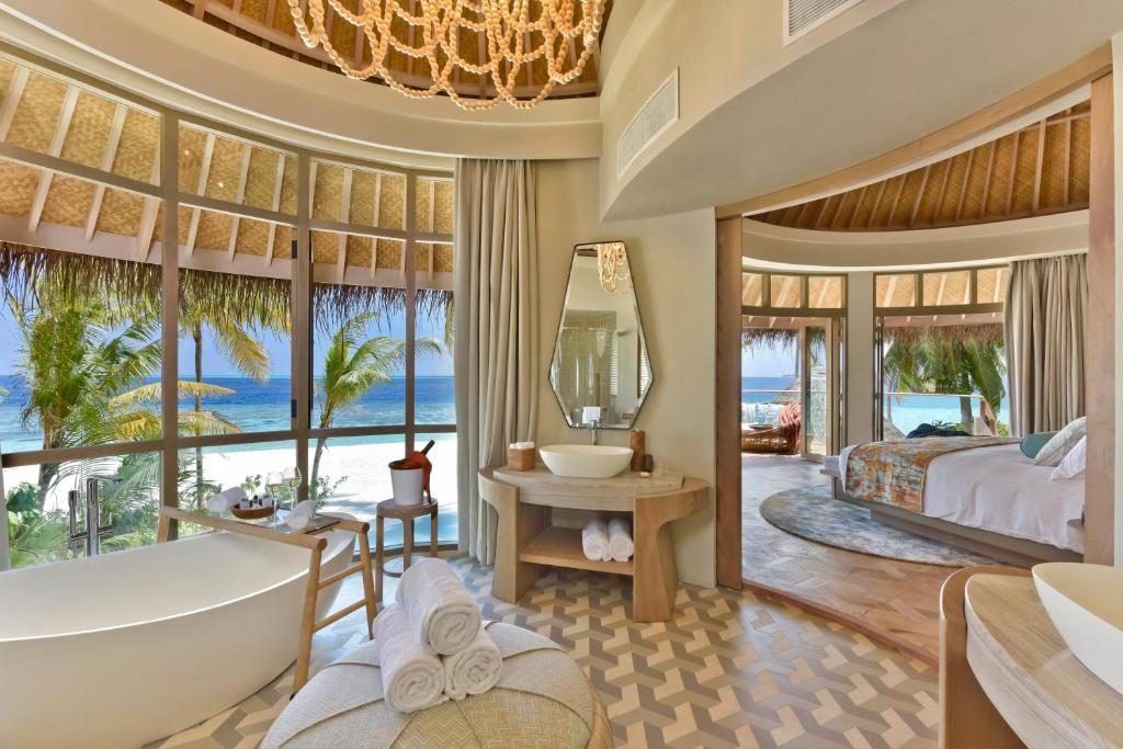 Beach Residence with Private Pool Bathroom