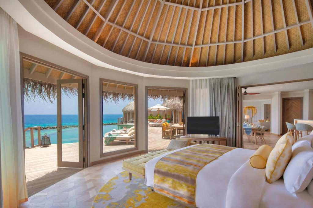 The Nautilus Retreat with Private Pool Bedroom