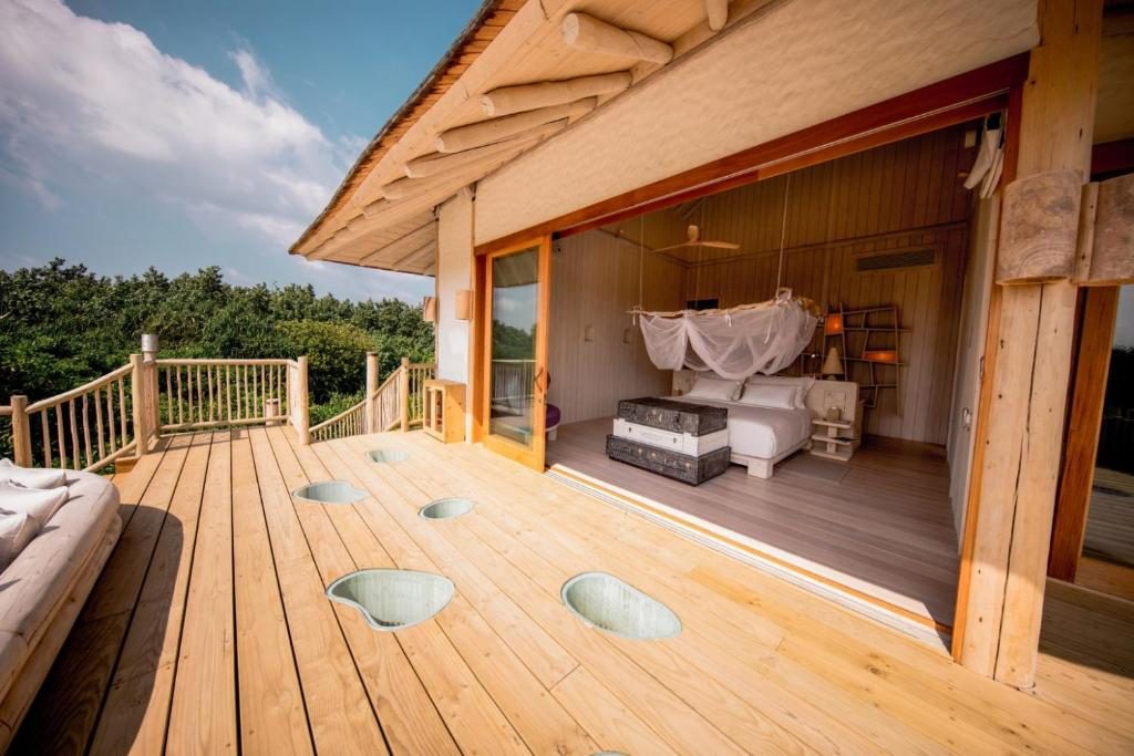 Outdoor Deck