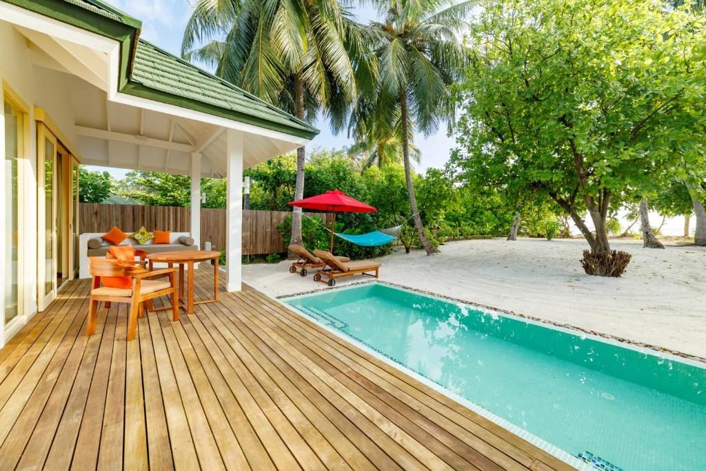 2 Bedroom Beach Pool Villa