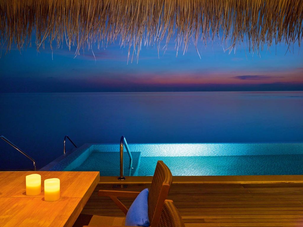 Sunset Deluxe Water Pool Villa 