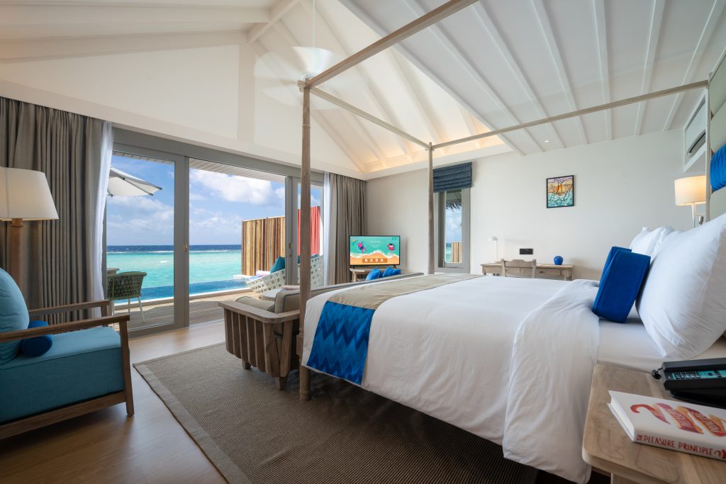 Lagoon Pool Villa Bedroom