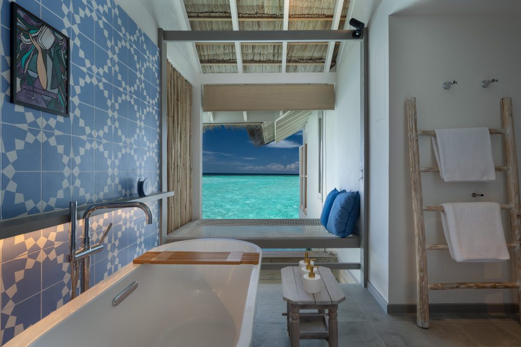 Lagoon Pool Villa Bathroom