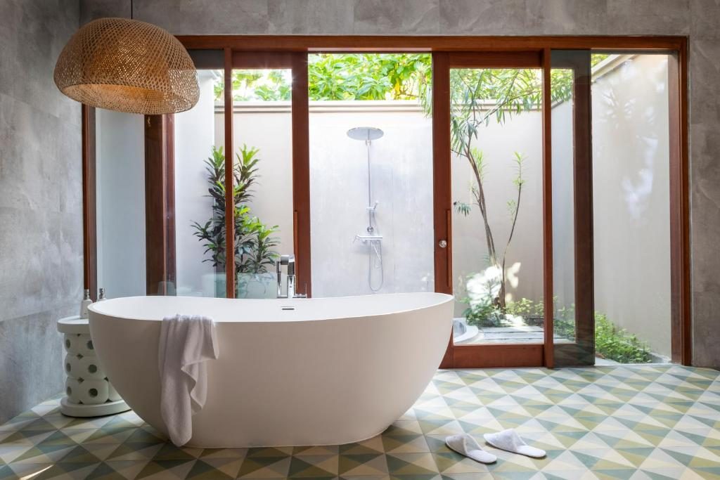 Beach Pool Villa Bathroom