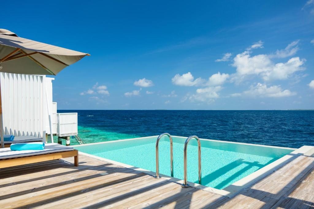 Reef Water Pool Villa