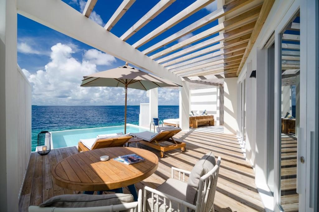 Reef Water Pool Villa Deck