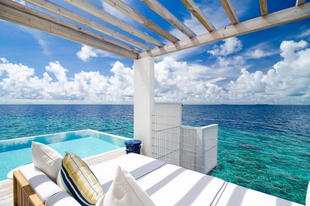 Reef Water Pool Villa Deck